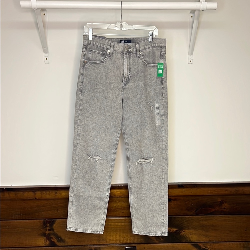 NWT GAP 90’s Loose‎ Gray Distressed Jeans- 6